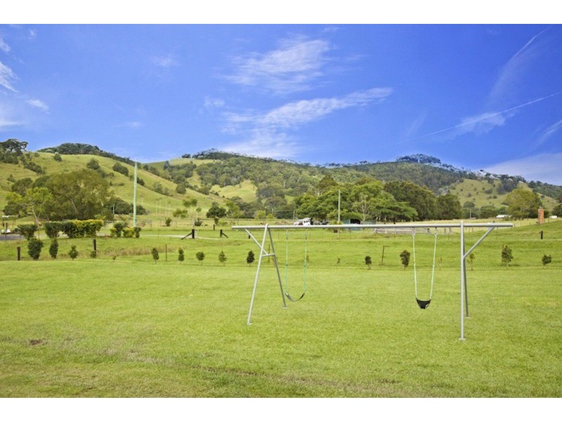 14 Pine Tree Place, Piggabeen NSW 2486