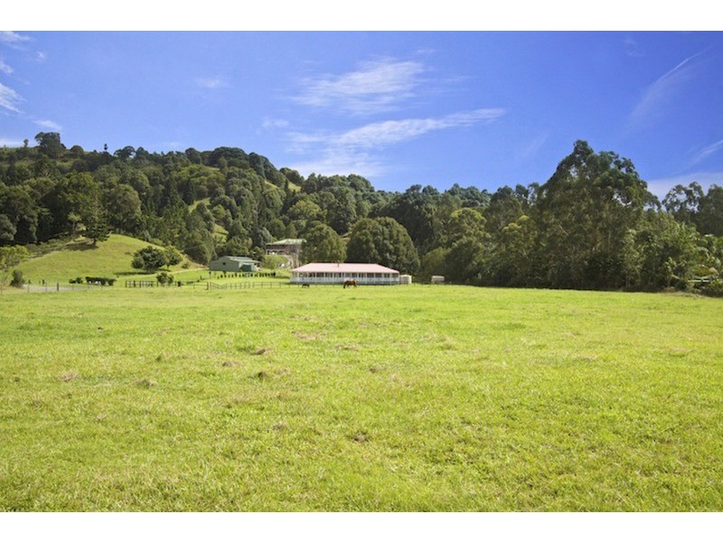 14 Pine Tree Place, Piggabeen NSW 2486