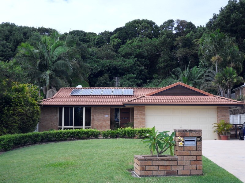 36 Kildare Drive, Banora Point NSW 2486