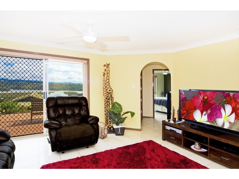 73 Hillcrest Avenue, Tweed Heads South NSW 2486