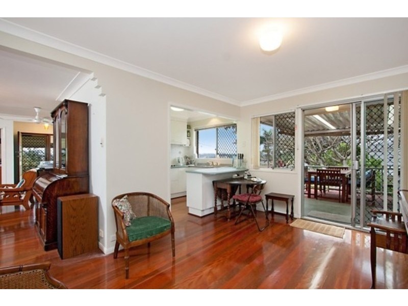 82 Laura Street, Banora Point NSW 2486