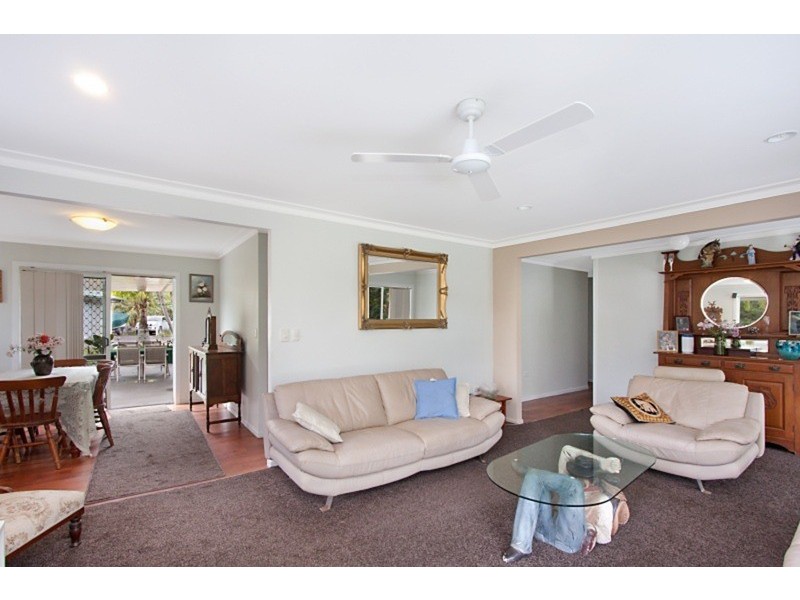73 Green Valley Way, Piggabeen NSW 2486