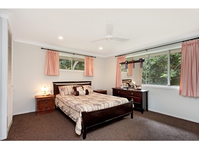 73 Green Valley Way, Piggabeen NSW 2486