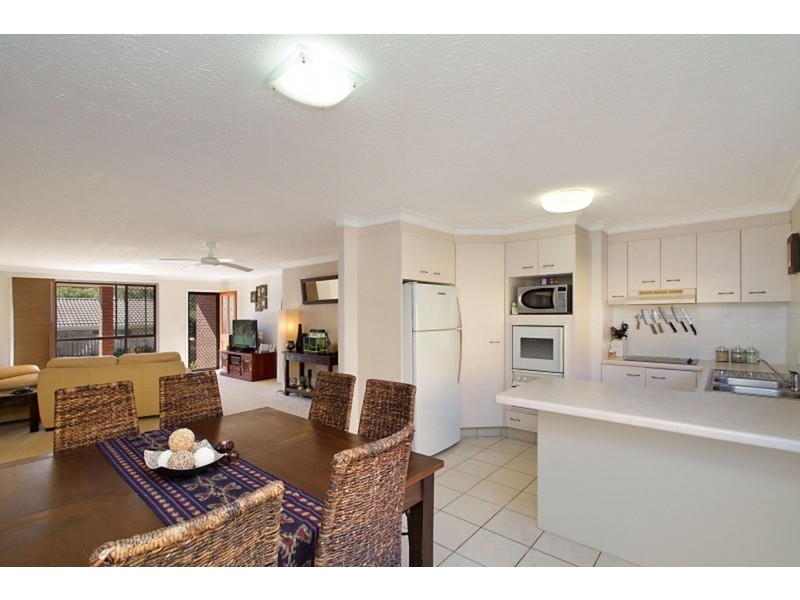1/8 Kildare Drive, Banora Point NSW 2486