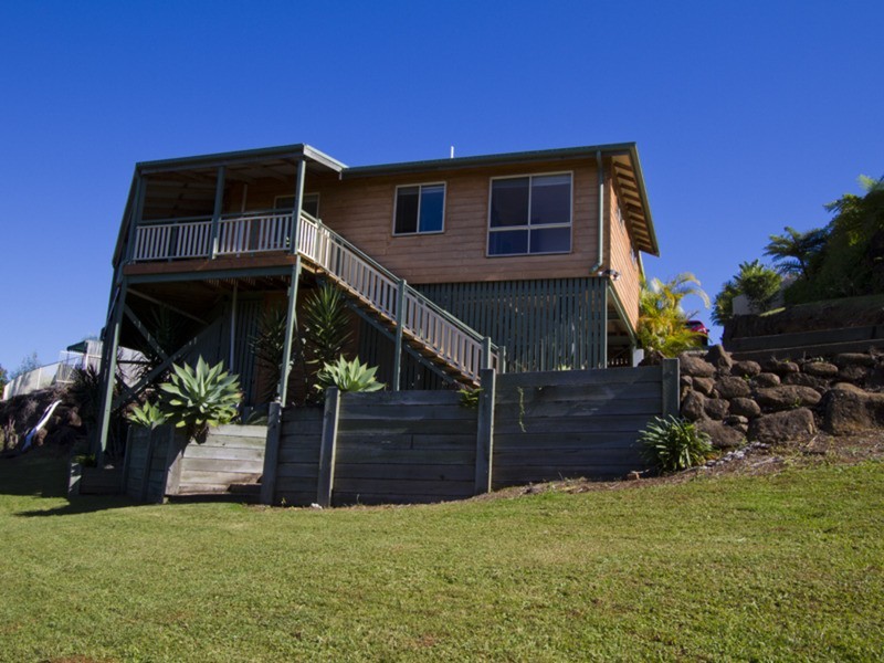 5 Champagne Drive, Tweed Heads South NSW 2486