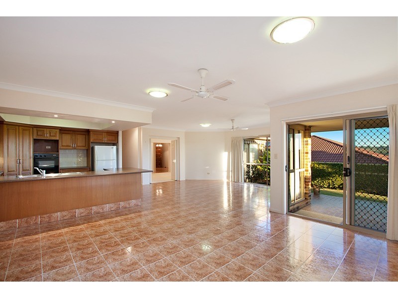 16 Champagne Drive, Tweed Heads South NSW 2486