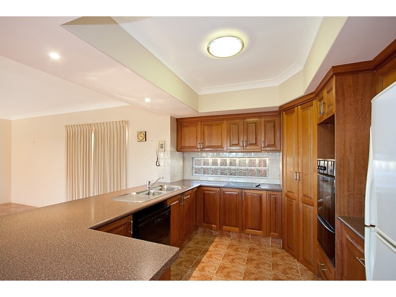 16 Champagne Drive, Tweed Heads South NSW 2486