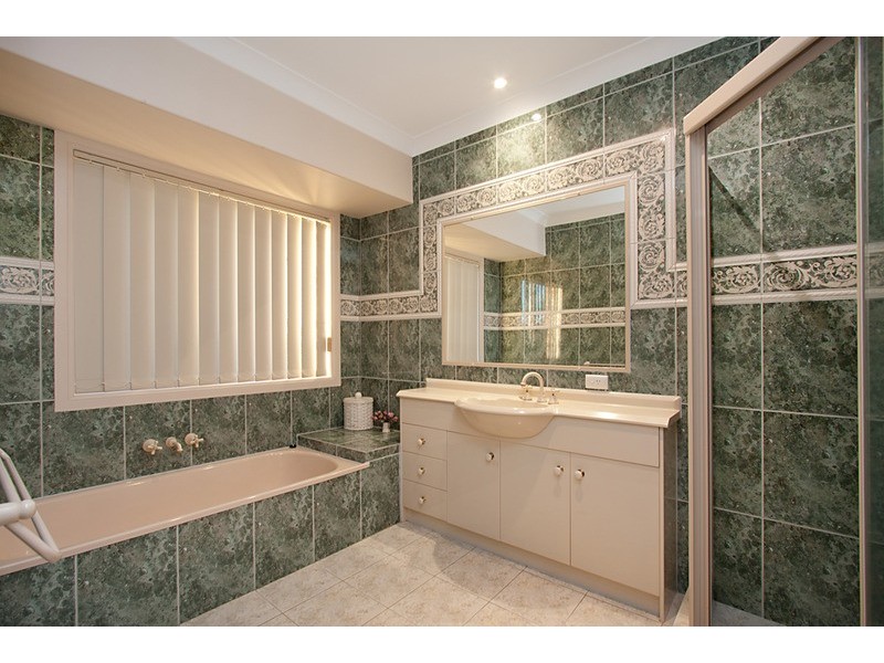 16 Champagne Drive, Tweed Heads South NSW 2486