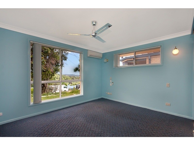 21 Peninsula Drive, Bilambil Heights NSW 2486