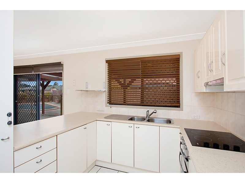 11 Stradbroke Drive, Tweed Heads South NSW 2486