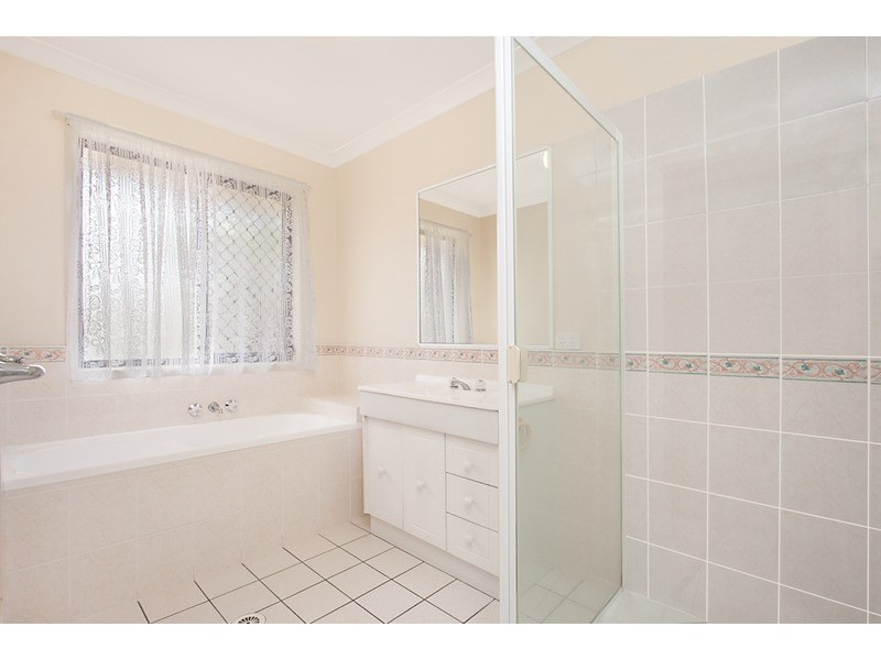11 Stradbroke Drive, Tweed Heads South NSW 2486