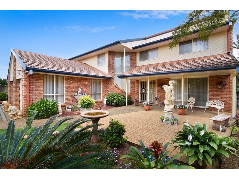 17 Castlecrag Avenue, Banora Point NSW 2486