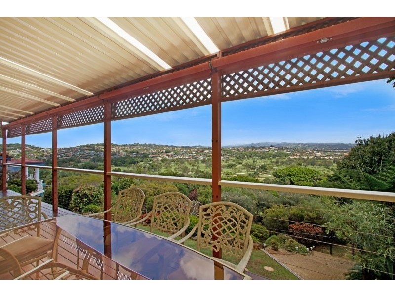 17 Castlecrag Avenue, Banora Point NSW 2486