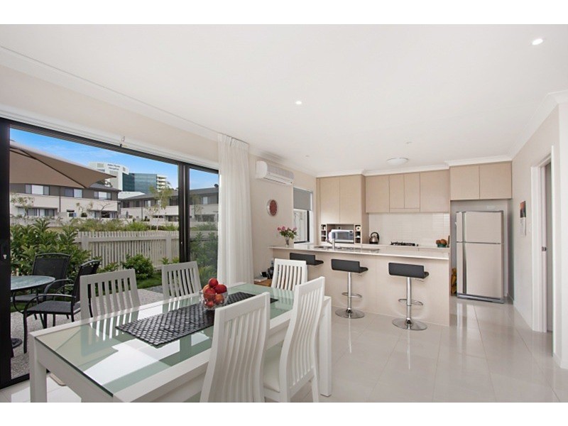 118/2 Inland  Drive, Tugun QLD 4224