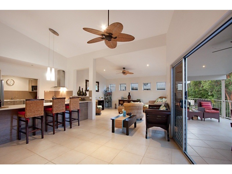 8 Westwood Street, Banora Point NSW 2486