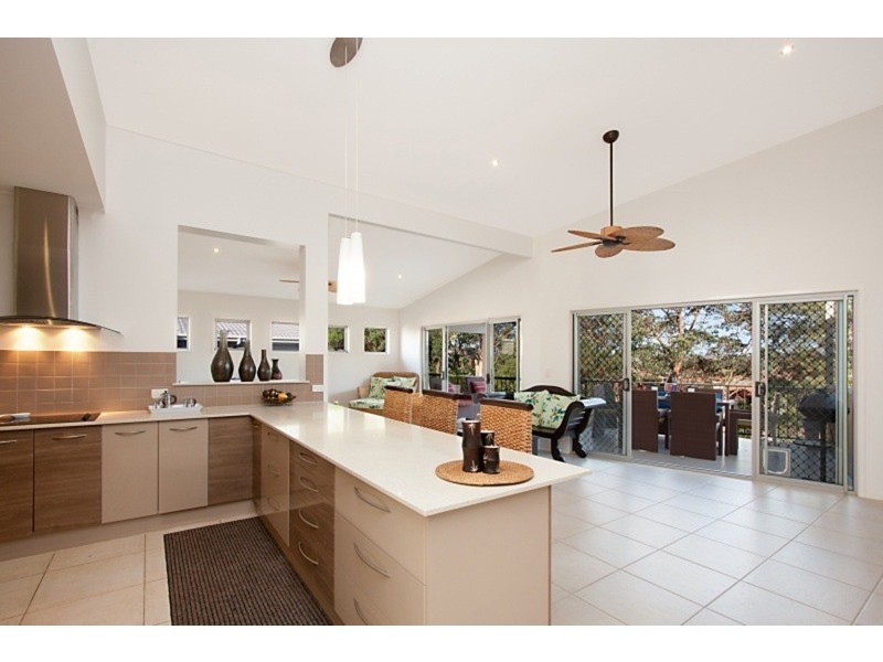8 Westwood Street, Banora Point NSW 2486
