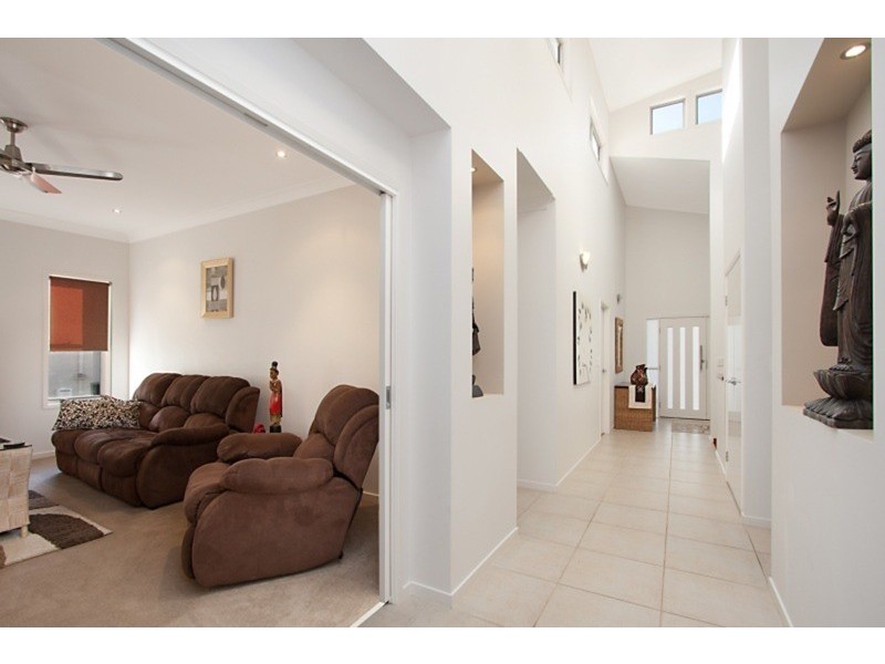 8 Westwood Street, Banora Point NSW 2486