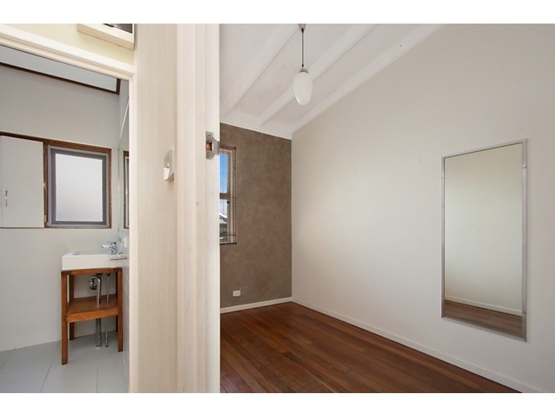 4/3 George  Street, Bilinga QLD 4225