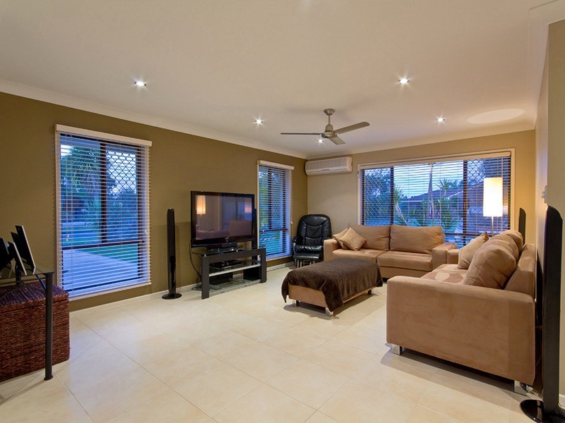 2 Mikonos  Court, Currumbin Waters QLD 4223