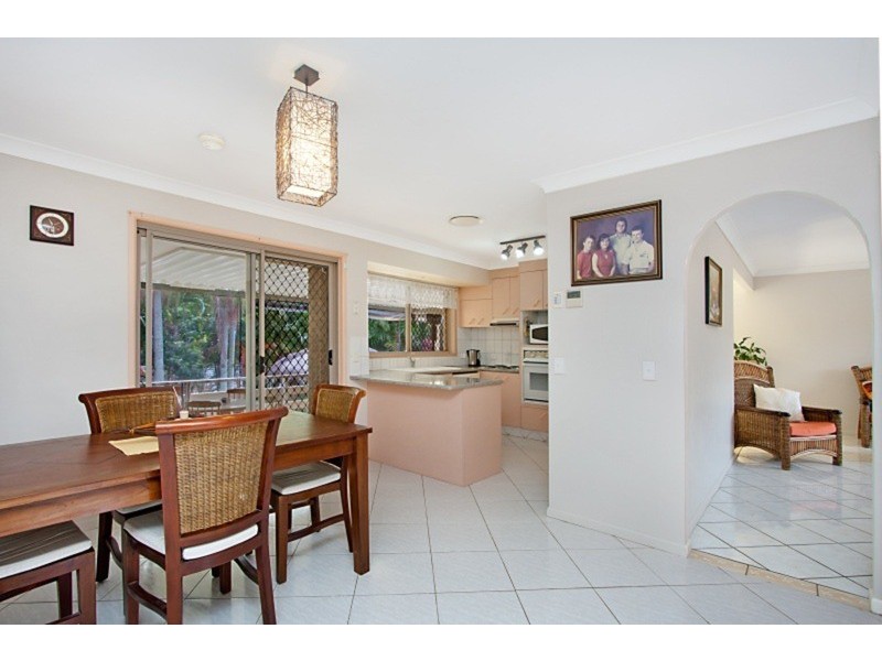 24 Amaroo Drive, Banora Point NSW 2486