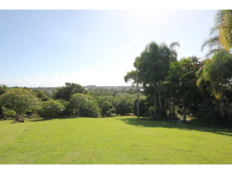 24 Hibiscus Parade, Banora Point NSW 2486