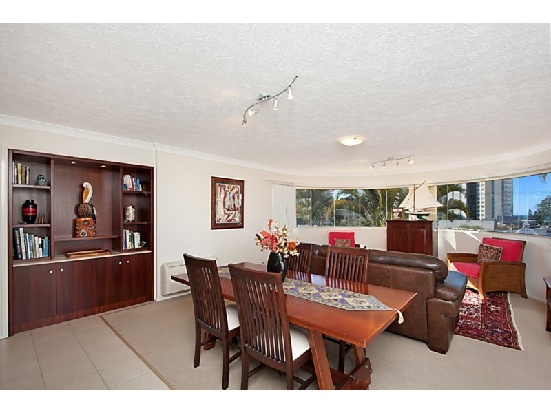 4/45 Mclean Street, Coolangatta QLD 4225