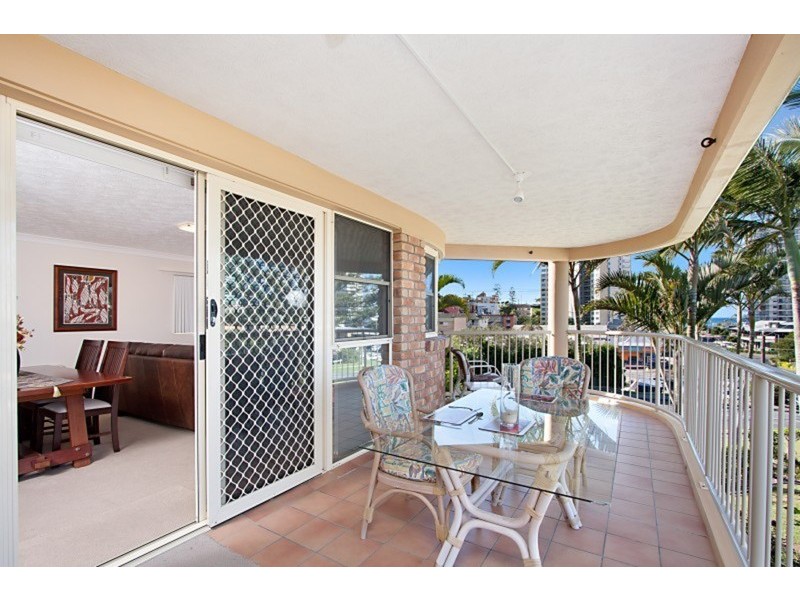 4/45 Mclean Street, Coolangatta QLD 4225