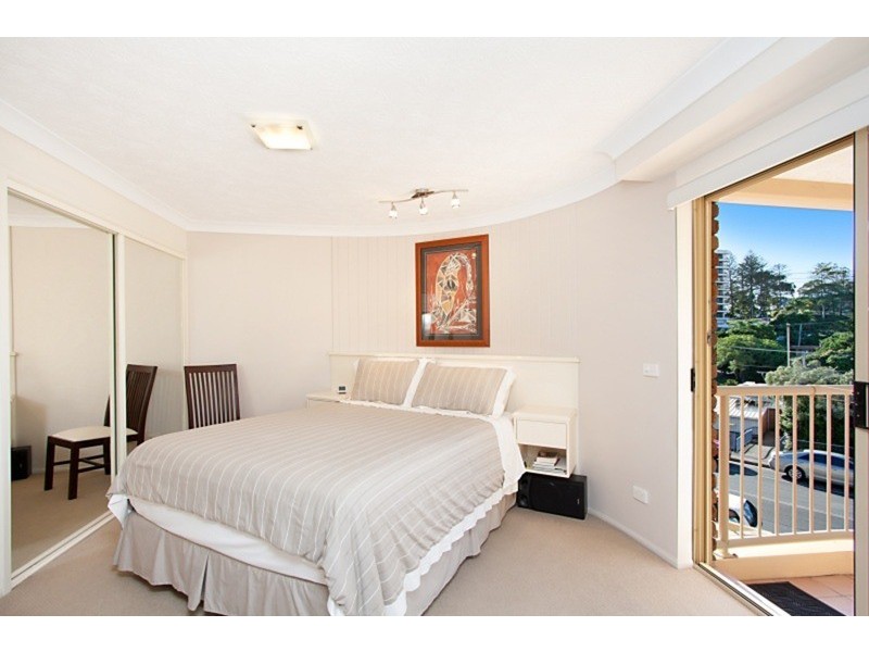 4/45 Mclean Street, Coolangatta QLD 4225