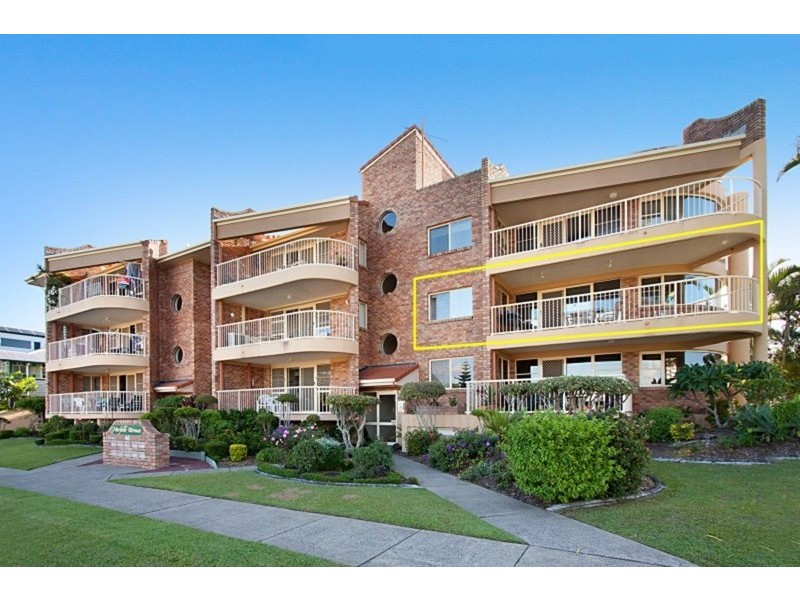 4/45 Mclean Street, Coolangatta QLD 4225