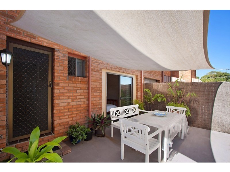 2/15 Gray Street, Tweed Heads West NSW 2485