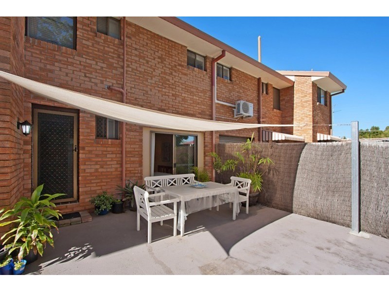 2/15 Gray Street, Tweed Heads West NSW 2485