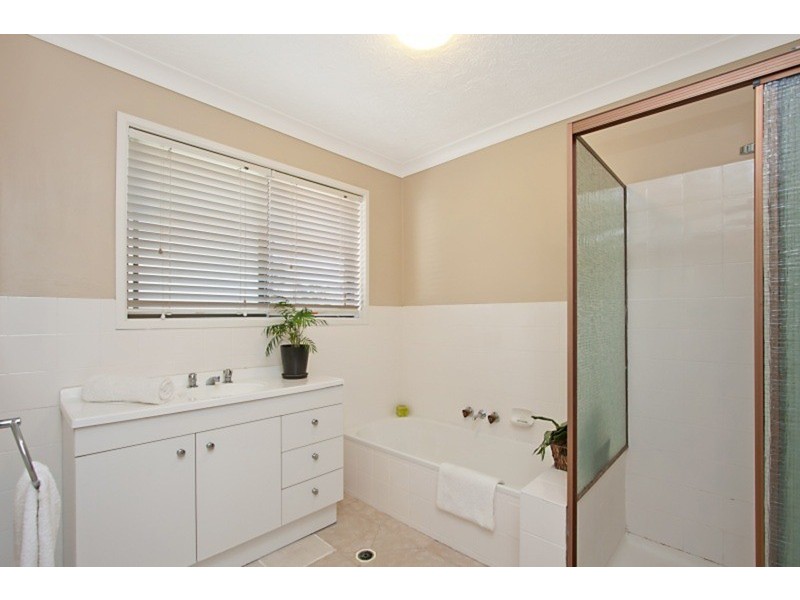 2/15 Gray Street, Tweed Heads West NSW 2485