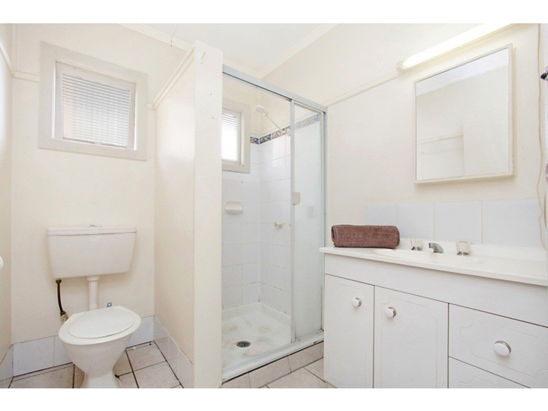 5/4 Johnston  Street, Bilinga QLD 4225