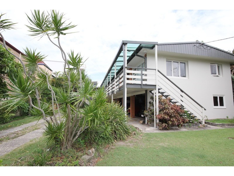 5/4 Johnston  Street, Bilinga QLD 4225