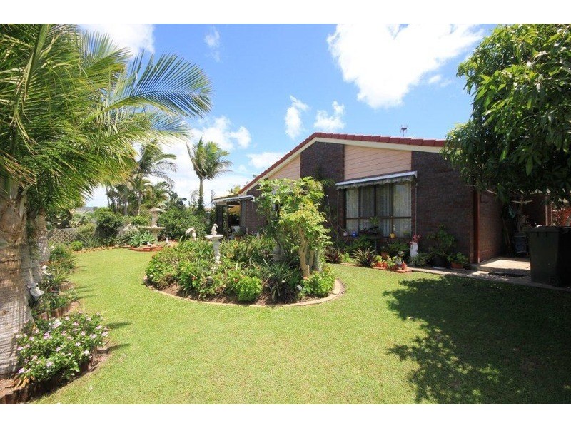 16 Chown Avenue, Currumbin Waters QLD 4223
