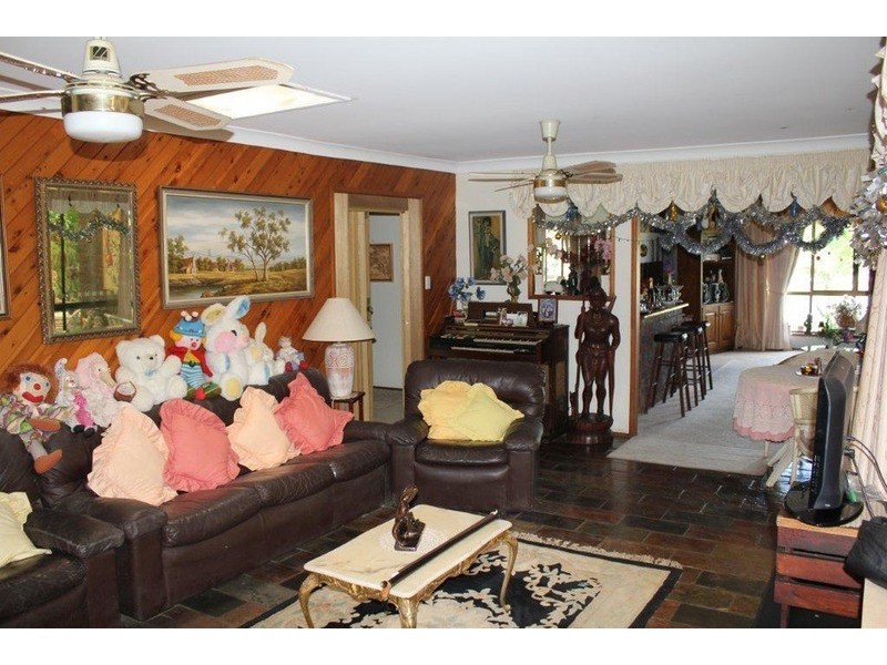 16 Chown Avenue, Currumbin Waters QLD 4223