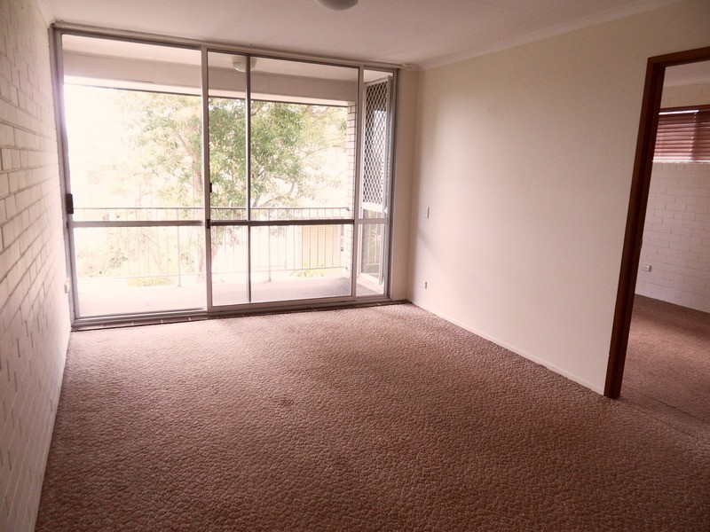 16/28 Miles Street, Coolangatta QLD 4225