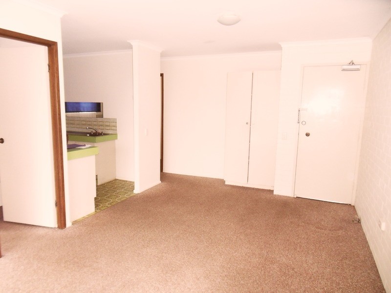 16/28 Miles Street, Coolangatta QLD 4225