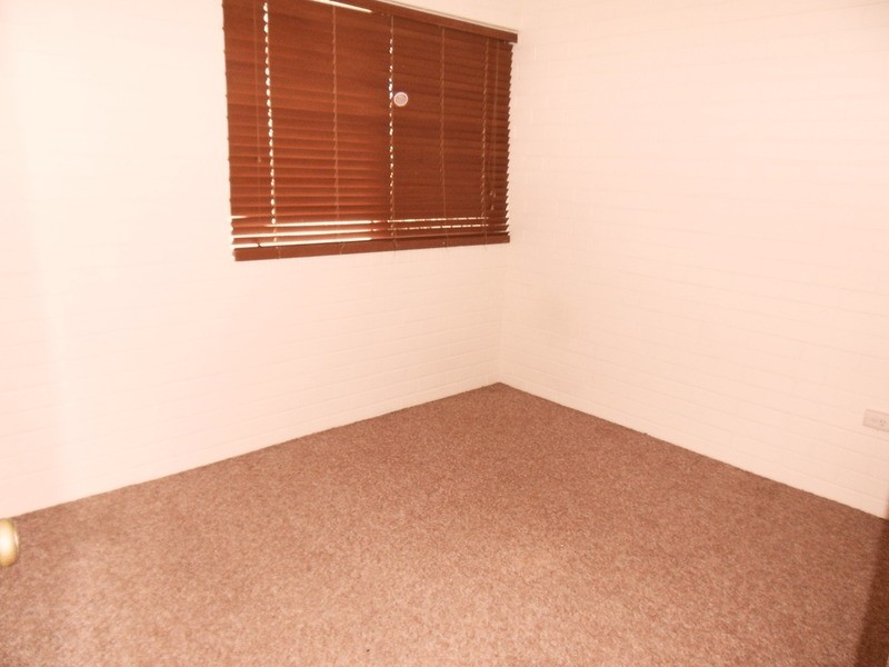 16/28 Miles Street, Coolangatta QLD 4225