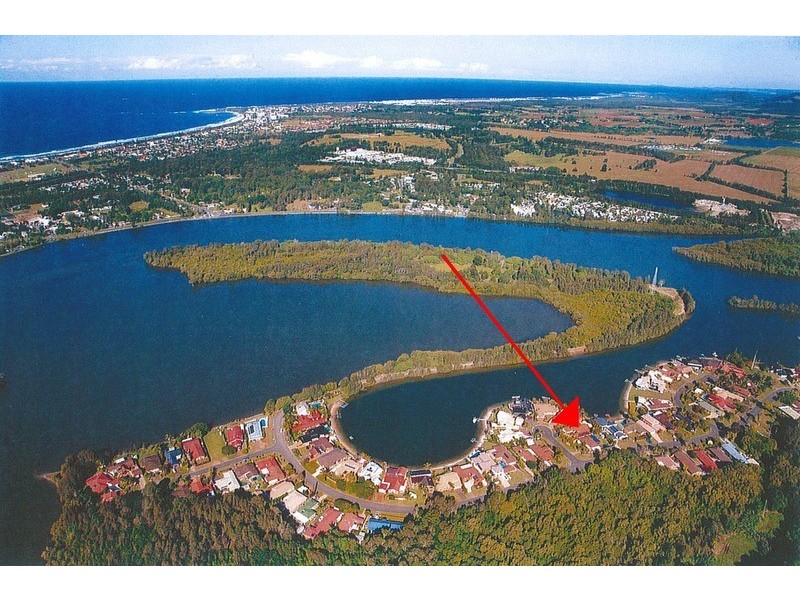 2 Admiralty Place, Banora Point NSW 2486