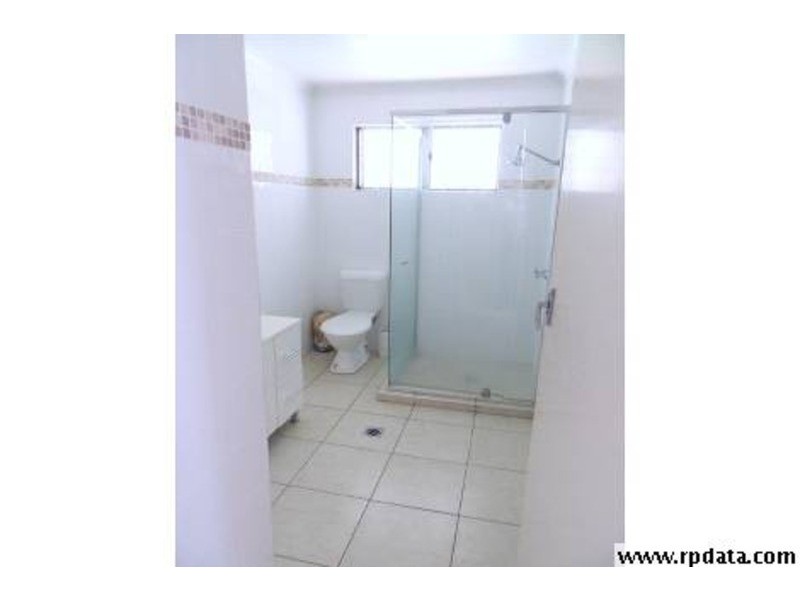 7 Kent Street, Coolangatta QLD 4225