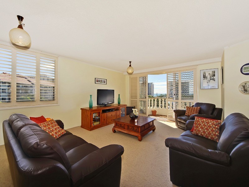 6/37 Garrick  Street, Coolangatta QLD 4225