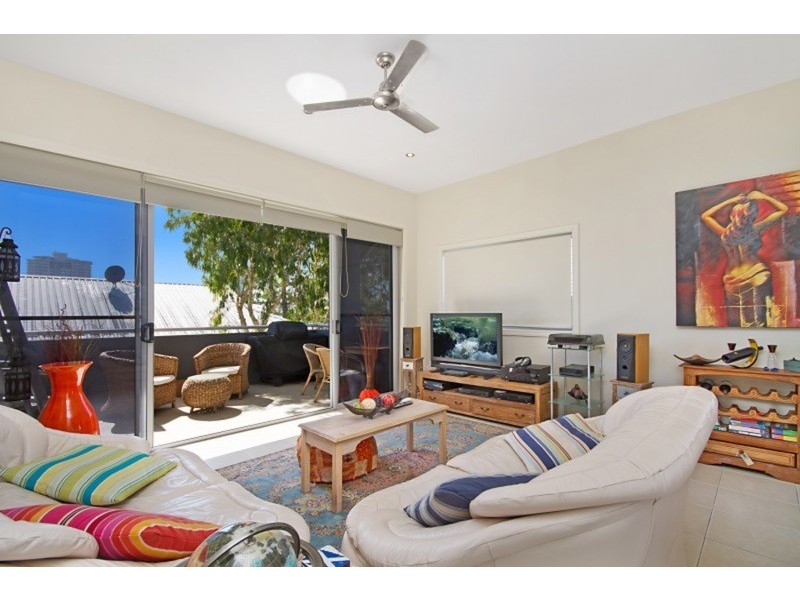 9/50 Dutton  Street, Coolangatta QLD 4225