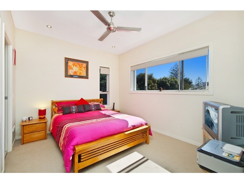9/50 Dutton  Street, Coolangatta QLD 4225