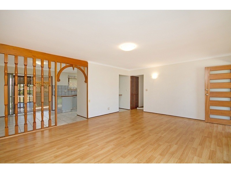 17 Ebony  Place, Palm Beach QLD 4221