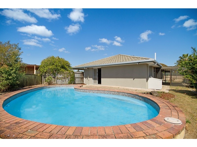 17 Ebony  Place, Palm Beach QLD 4221