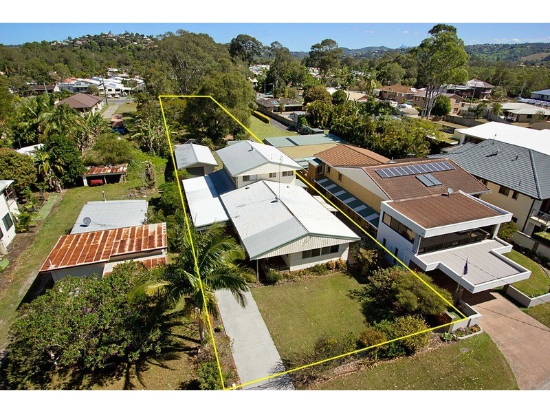 32 Philp  Parade, Tweed Heads South NSW 2486