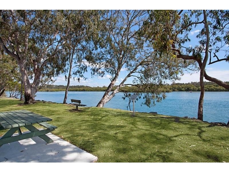 32 Philp  Parade, Tweed Heads South NSW 2486