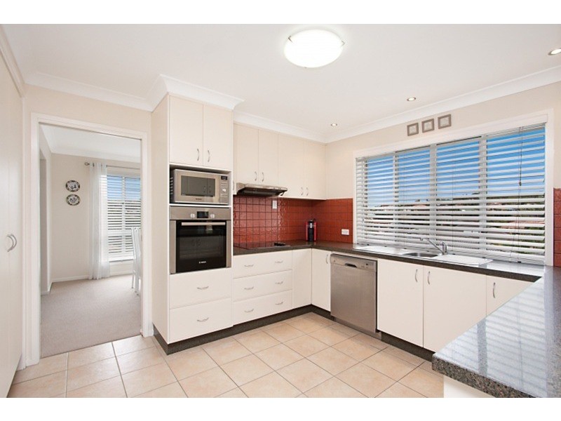 11 White Fig Court, Banora Point NSW 2486