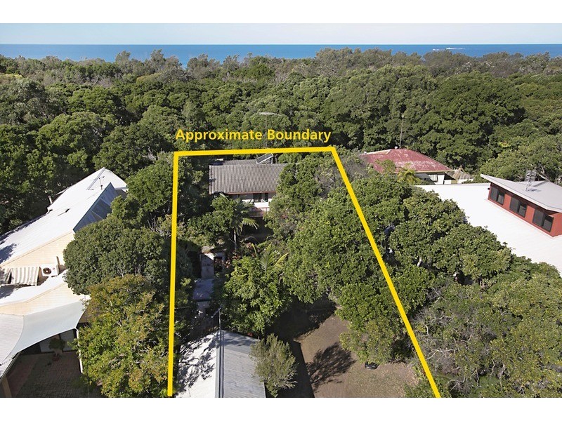 24 Lagoon  Road, Fingal Head NSW 2487